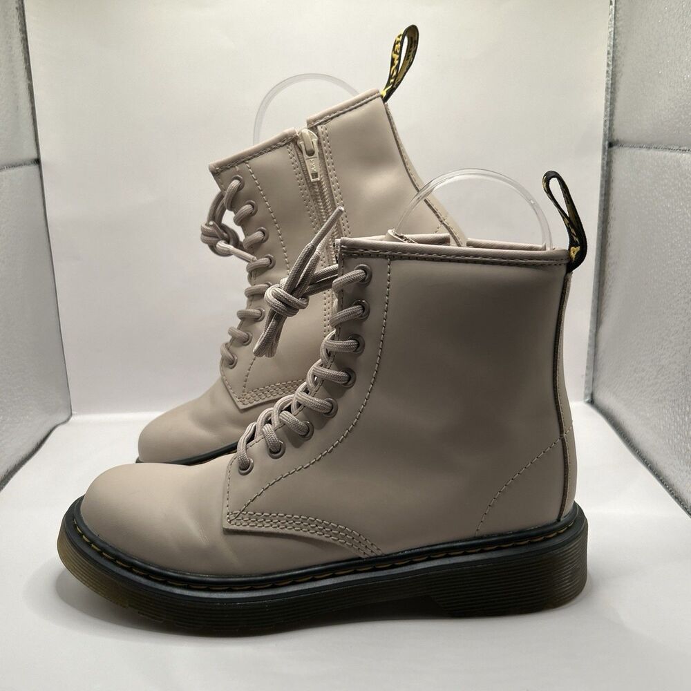 Dr. Martens 1460 Taupe Leather Side Zip Combat Boots Juniors Size 2 STORE MODEL